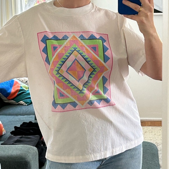 Vintage Tee with Geometric Pattern - Picture 2 of 4